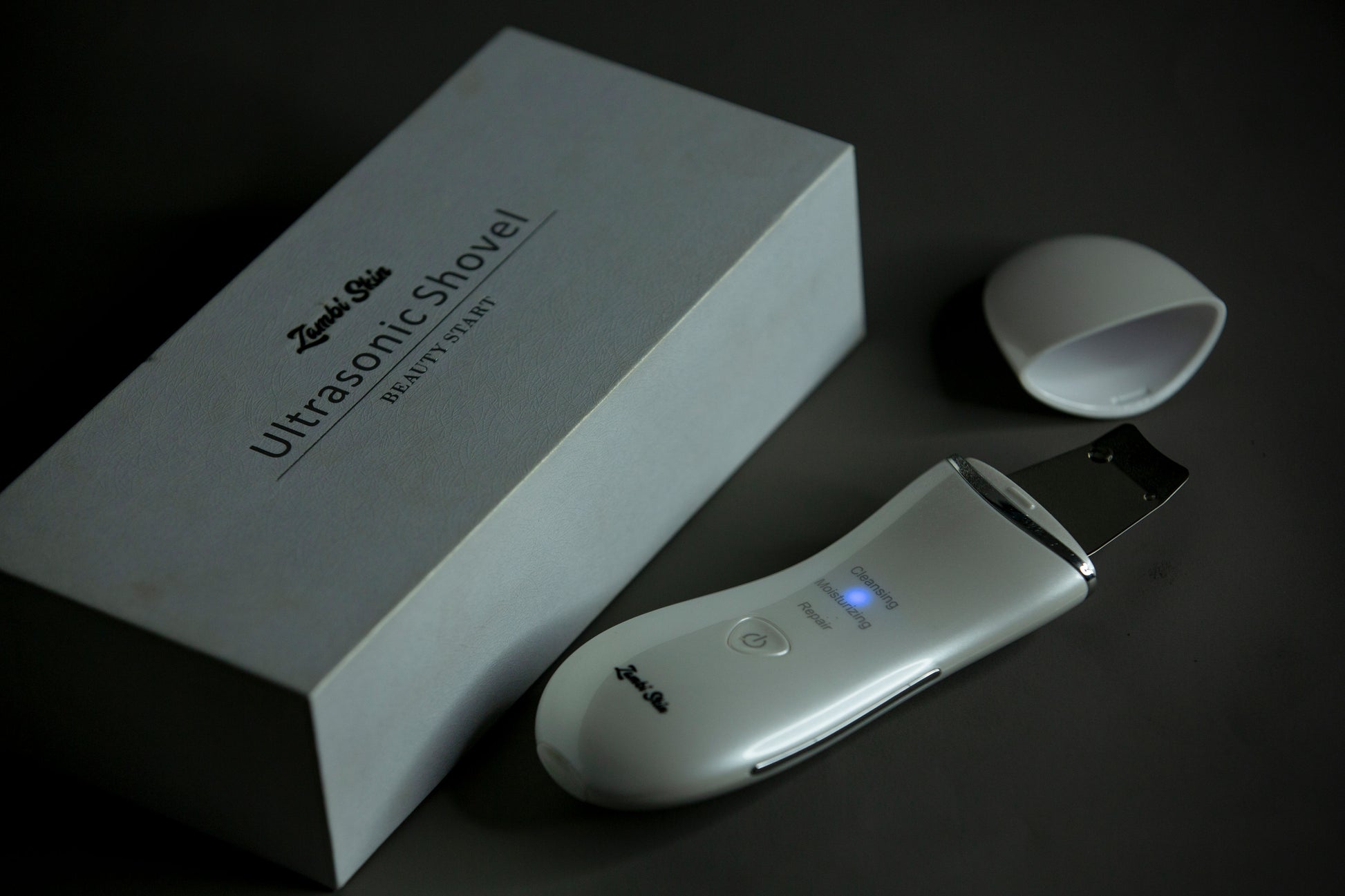Ultrasonic Skin Scrubber & Pore Cleaner with EMS